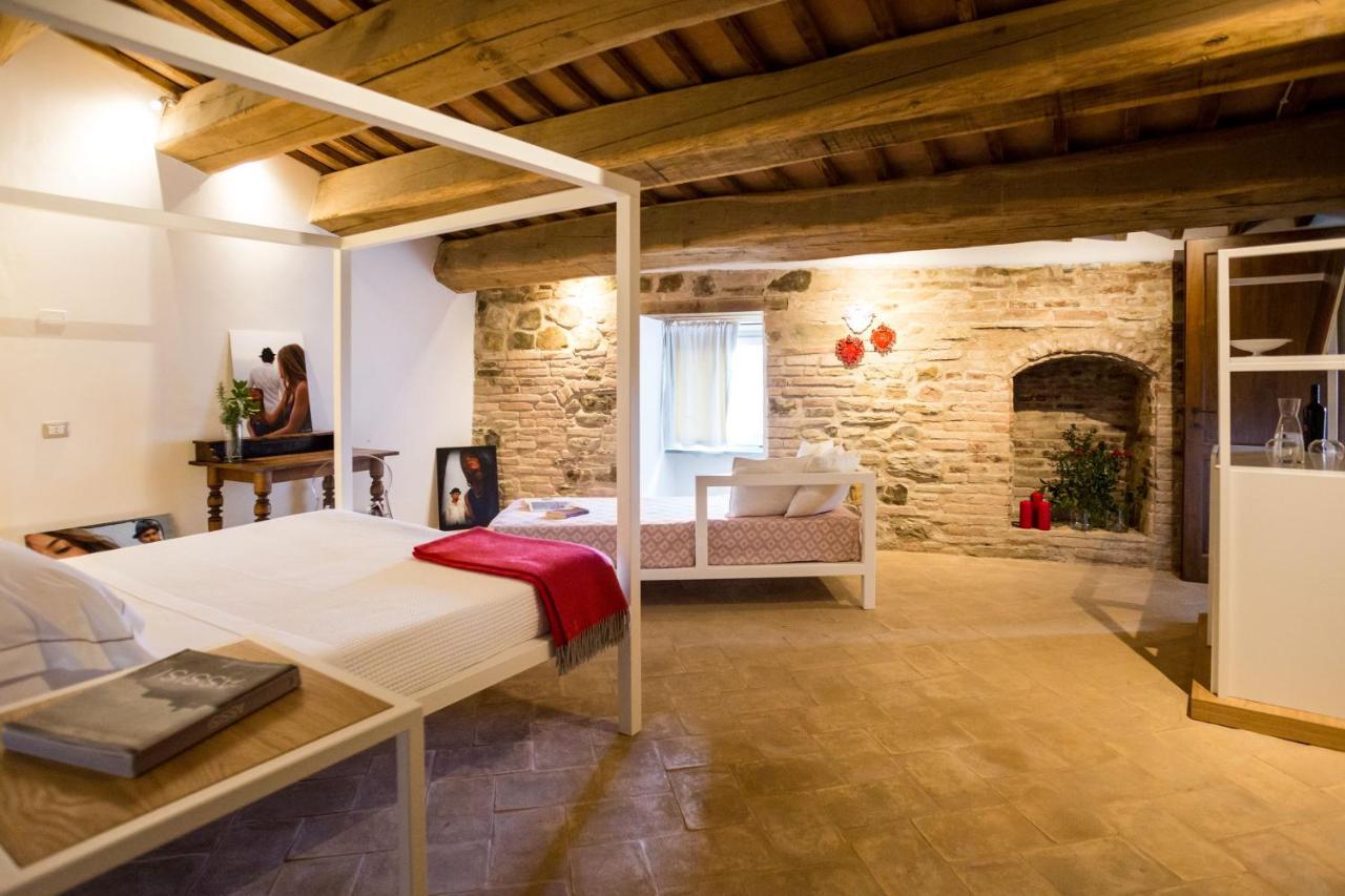 Castello Di Ramazzano - Tenute Aliani Perugia Kültér fotó