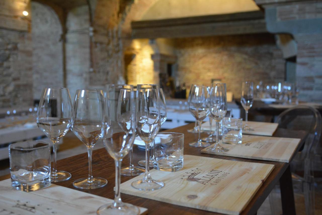 Castello Di Ramazzano - Tenute Aliani Perugia Kültér fotó