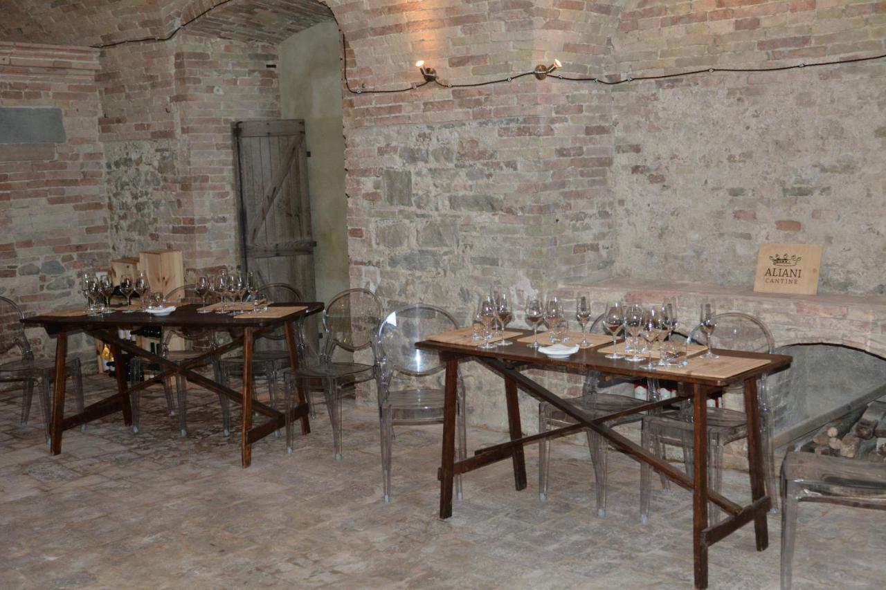 Castello Di Ramazzano - Tenute Aliani Perugia Kültér fotó