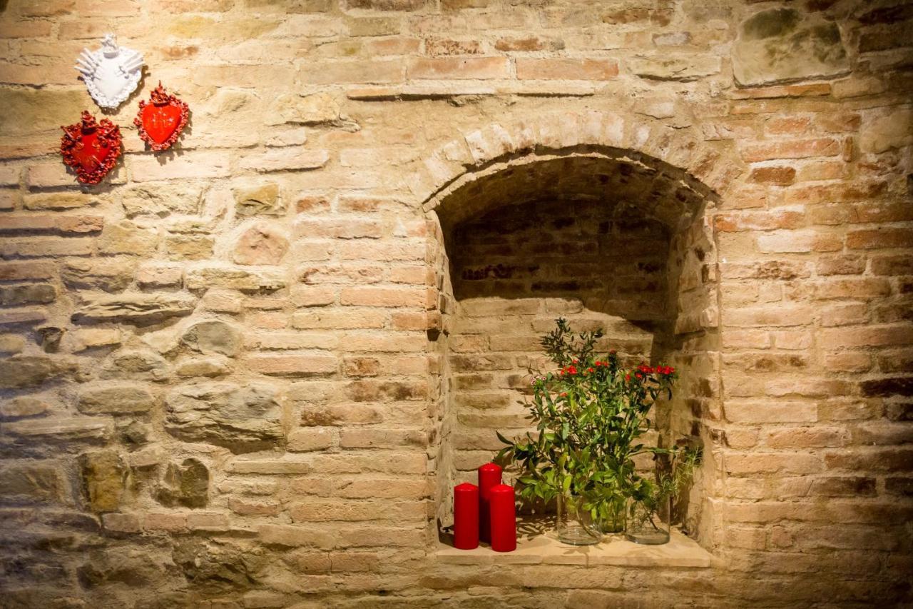 Castello Di Ramazzano - Tenute Aliani Perugia Kültér fotó